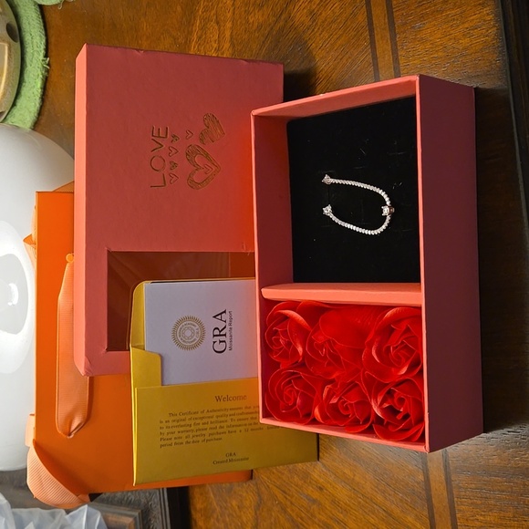 Eternals Earth 1.5 CT Moissanite S925 Sterling Silver Three-Stone Bracelet - Picture 6 of 11